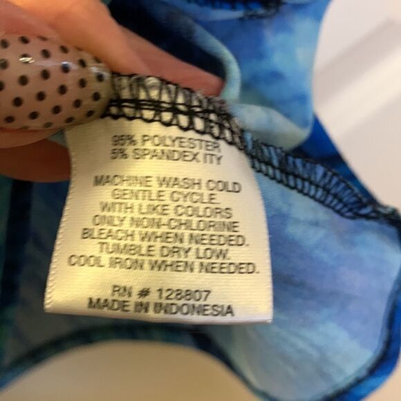 Grayson Size XL Beautiful blue and black blouse with front & sleeve ruching - Picture 6 of 9